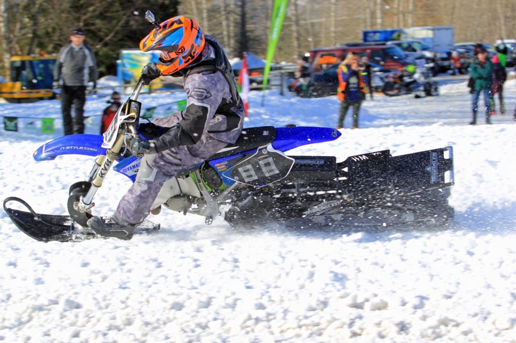 Snowbike Racing